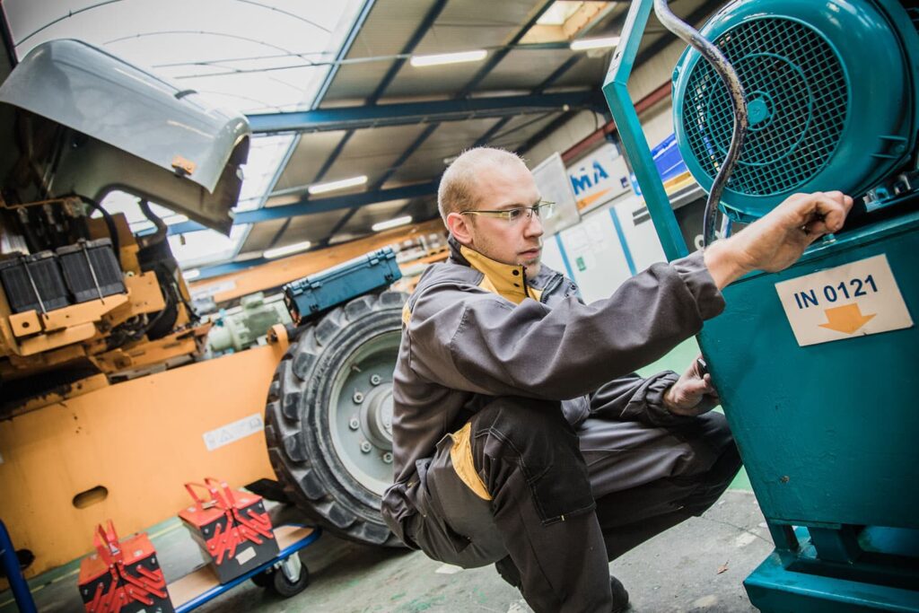 Bac-pro-materiel-de-construction-Mecanicien